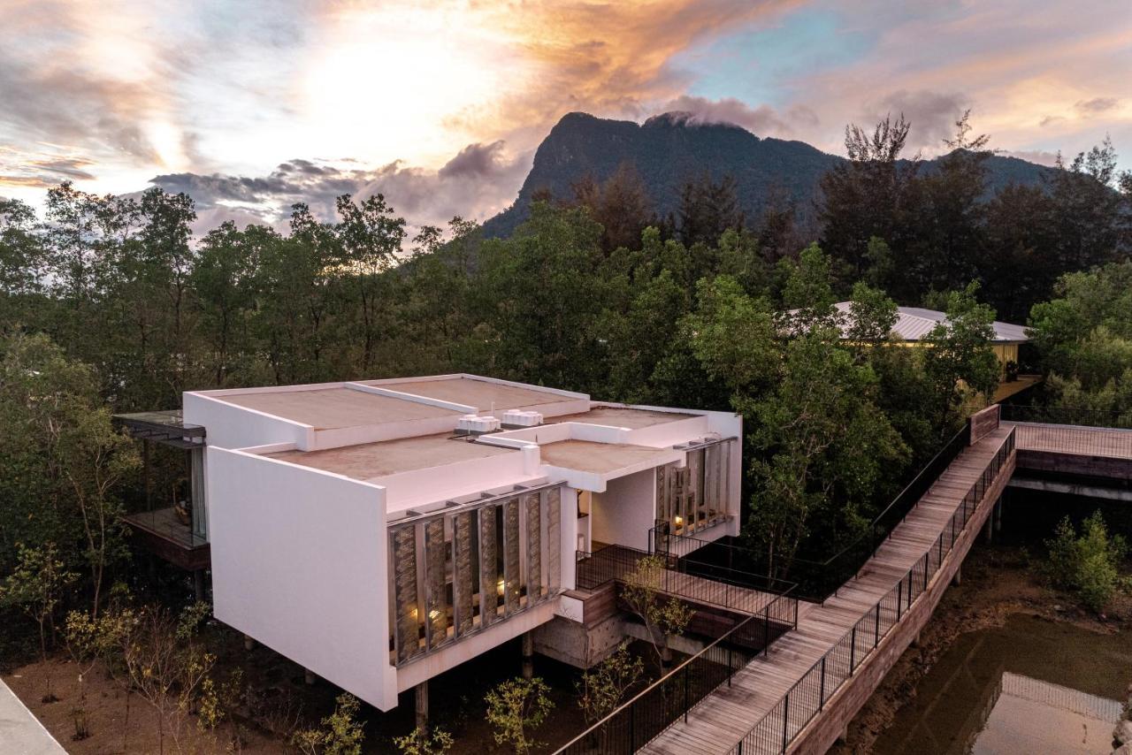 Cove 55 Santubong Exterior foto